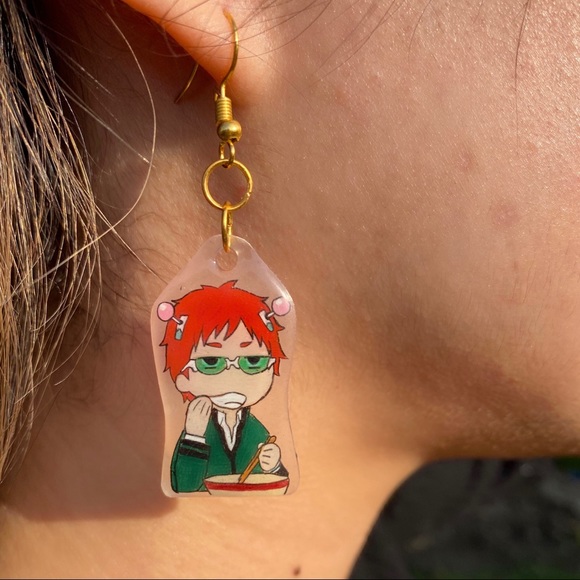 Hand Drawn Dangly Anime Earrings 💫 - Picture 4 of 4
